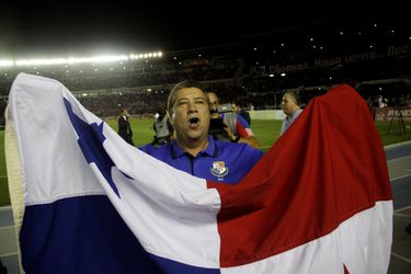 Panama plaatst zich voor het WK in een knotsgekke wedstrijd (video's)