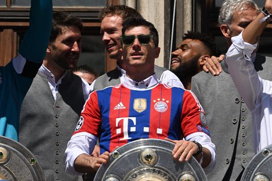 Bayern-icoon Uli Hoeness in Lewandowski-soap: 'Barcelona, is die club niet failliet?'