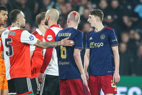 Gitzwarte bladzijde in voetbalgeschiedenis: Ajax wint en haalt bekerfinale na lange staking