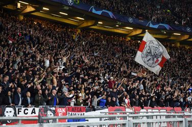 Ajax krijgt wéér een boete van de UEFA: geldbedrag stapelt zich op