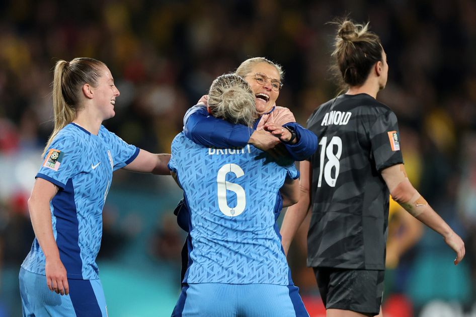 Het Weer In Engeland Sarina Wiegman flikt het weer: Engeland naar WK-finale na zege op