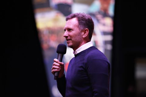 Zo vervult Red Bull-baas Christian Horner dit weekend zijn taakstraf