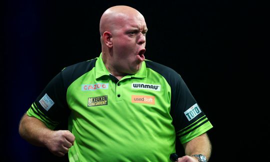 Van Gerwen sloopt Aspinall in kwartfinale UK Open