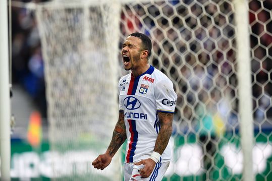 Memphis met assist belangrijk voor winnend Lyon