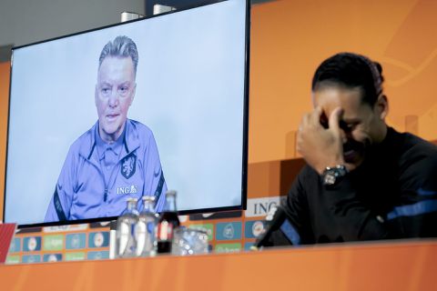 'Wij zijn de beste in alle bioscopen!' Louis van Gaal krijgt eigen film over zijn leven