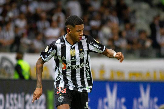 'PSV-aanwinst Savinho wordt ein-de-lijk gepresenteerd in Eindhoven'