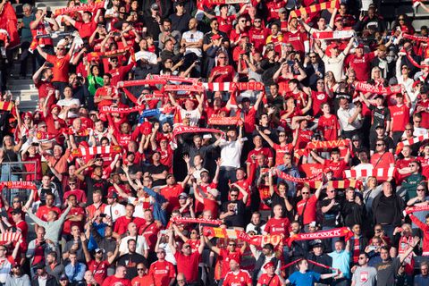 Franse minister weet het zeker: 'Chaos bij Champions League-finale door Liverpool-fans'