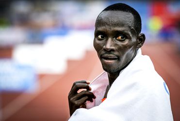 Keniaanse Cherono wint Marathon van Boston met 1 seconde verschil