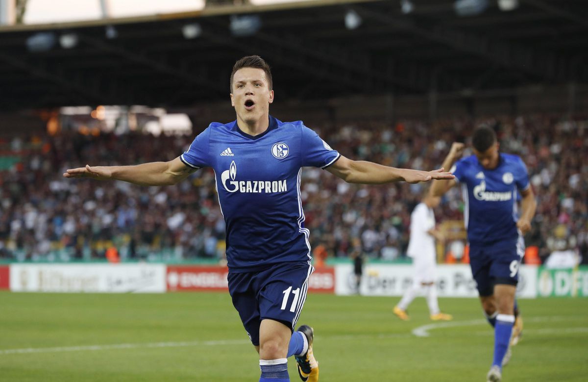 Konoplyanka schiet worstelend Schalke voorbij nietig BFC Dynamo