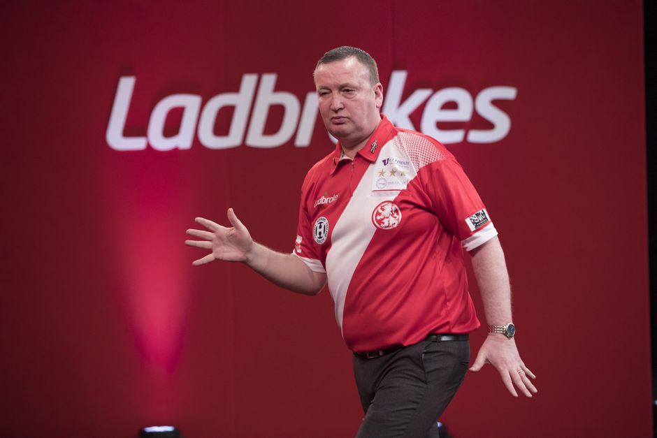 Glen Durrant zegt makelaarcollega's vaarwel en is nu dan echt fulltime darter
