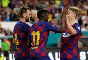 De Jong valt in bij winnend Barça tegen Napoli