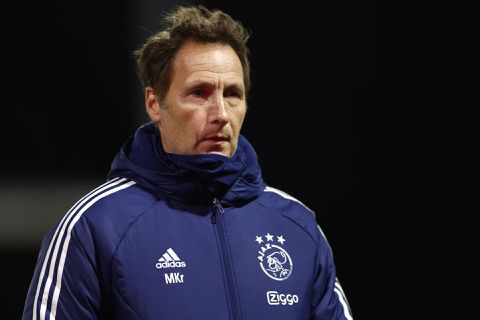 Deze trainer vervangt John Heitinga bij Jong Ajax