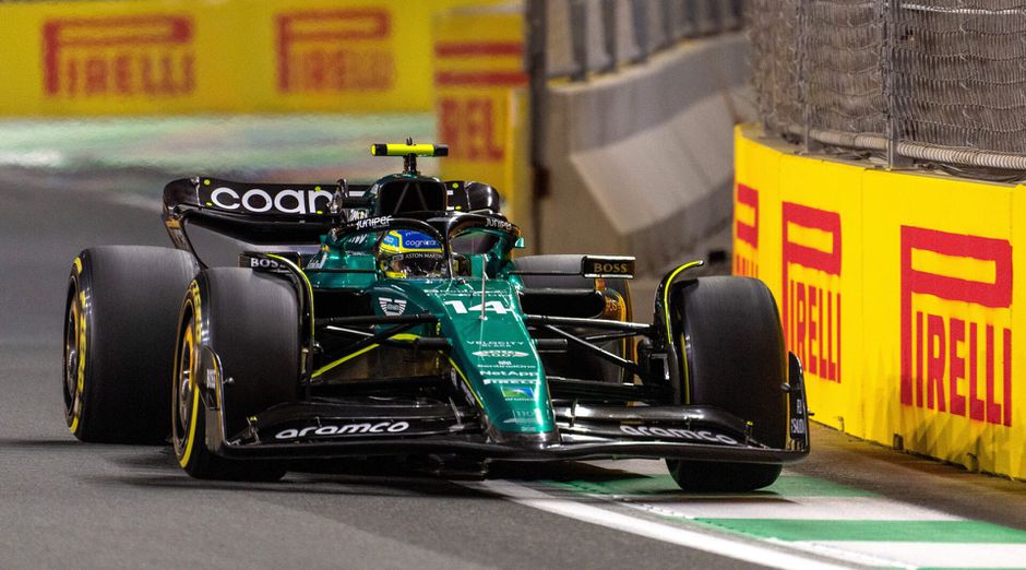Aston Martin vergooit 100e podiumplek Fernando Alonso