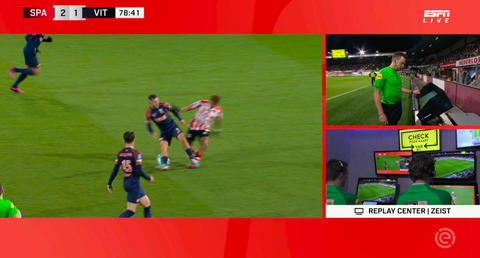 Vitesse-speler Wittek schopt Spartaan Sambo uit de wedstrijd: 'Géén rode kaart'