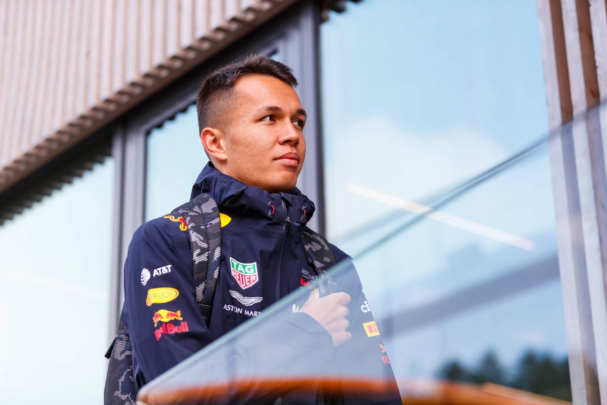 Alexander Albon debuteert bij Red Bull in België op achterste startrij