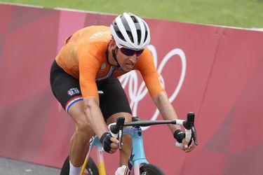 🎥 | Bauke Mollema kan leven met 4e plaats: ‘Die mannen zijn gewoon te snel voor mij’