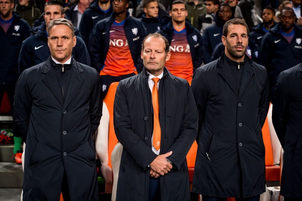 POLL: Danny Blind moet weg