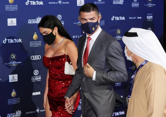 Politie zit achter Ronaldo aan na tripje buiten de eigen coronaregio