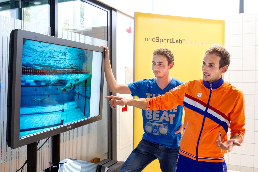 Topzwemmers Eindhoven verbeteren keerpunt met speciale beelden