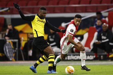 Van der Gijp vergist zich: 'Ajax speelt met Tinder achterin'