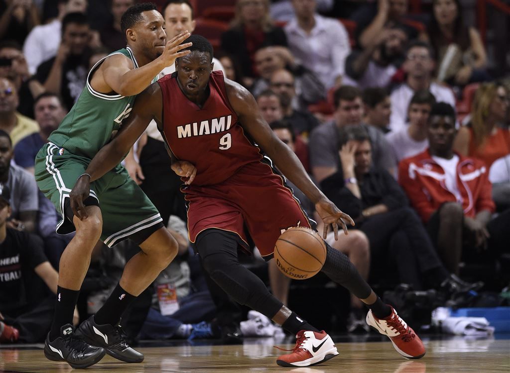 Basketballers Miami verslaan Boston