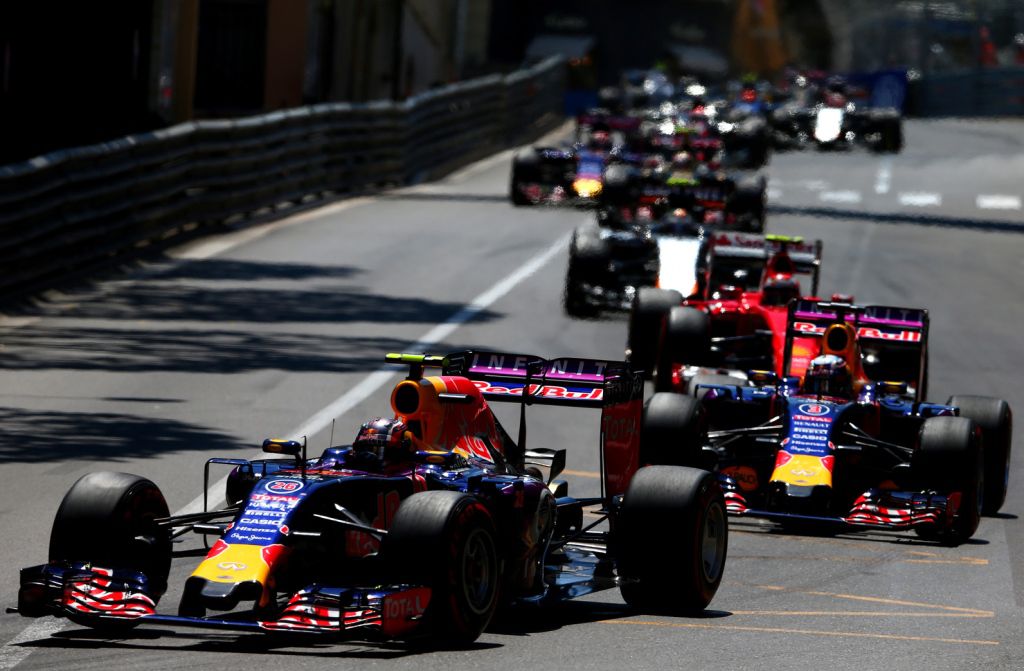 Red Bull overweegt motorstraf te incasseren