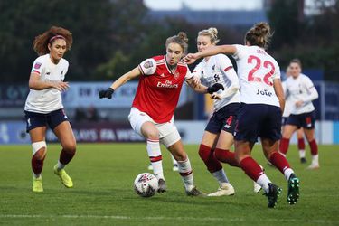 Alle ballen op de mannen, want de voetbalsters in Engeland zijn definitief klaar