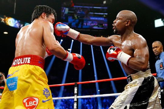 Mayweather wint op punten 'Gevecht van de Eeuw'