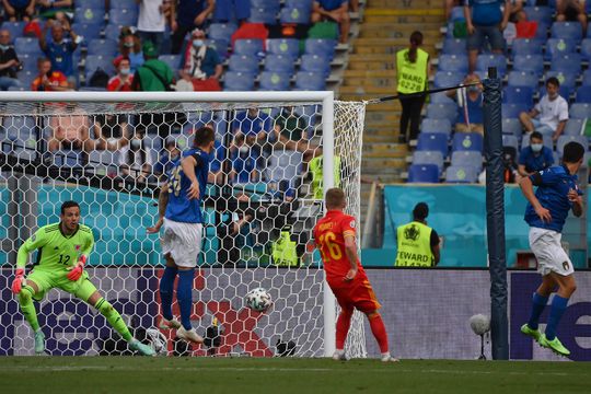 🎥 | Geheim wapen van Italië: dit staflid bedacht 4830 routines voor standaardsituaties