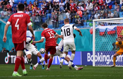 Rusland gooit groep B weer open na overwinning op Finland