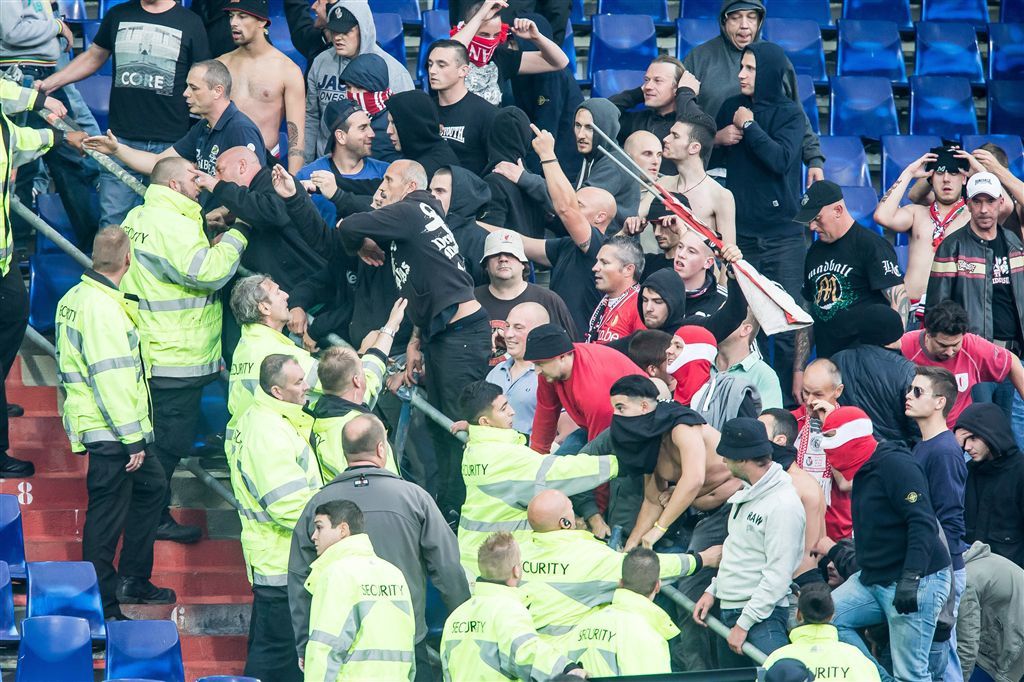 Aanhoudingen rond wedstrijd Feyenoord