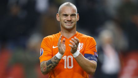 Sneijder: Oranje moet voorbeeld nemen aan Belgen