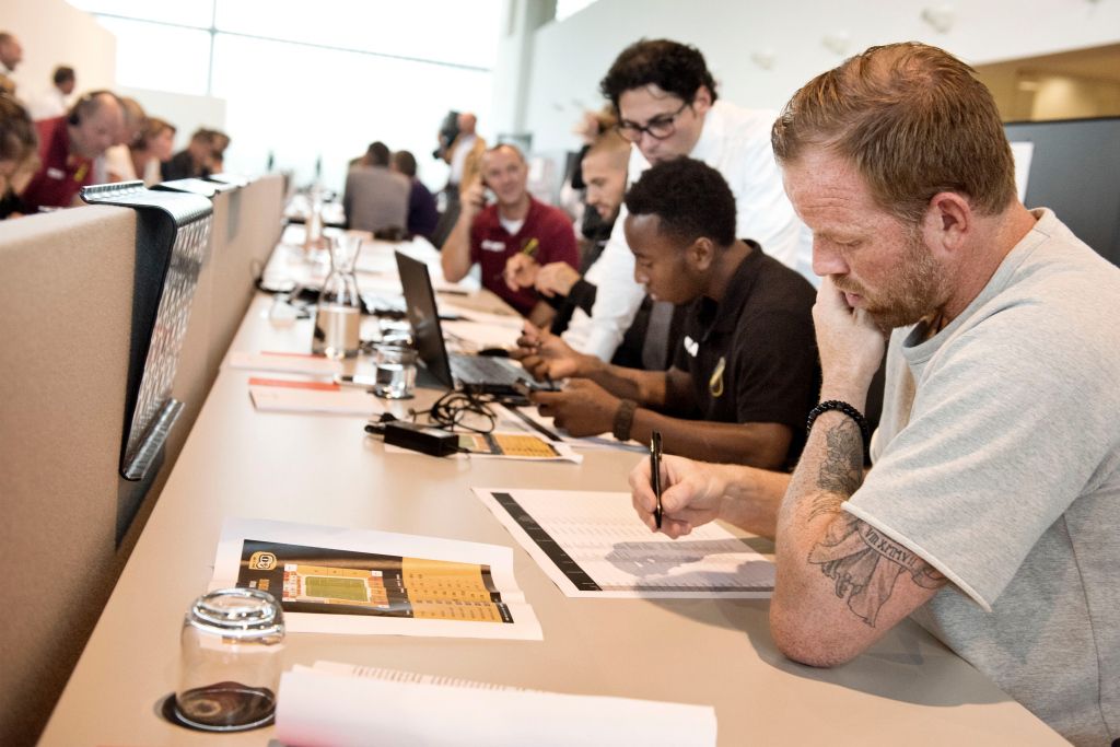 NAC-'callcenter' zorgt voor seizoenskaartrecord Jupiler League