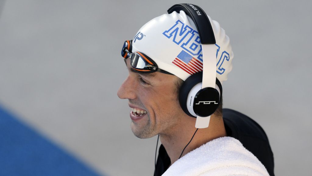 Phelps doet het rustig aan op 200 school