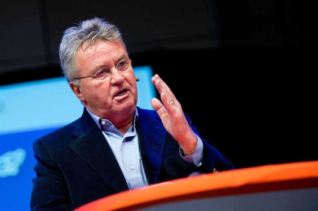 Hiddink maakt selectie Oranje bekend