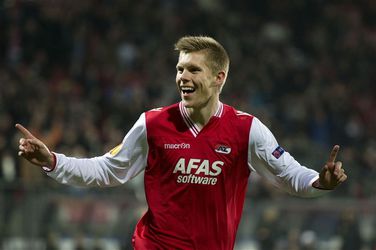 AZ-spits Jóhannsson weer 6 weken 'out'