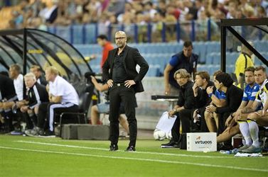 Bosz wijzigt opstelling Vitesse vanwege aparte speelwijze FC Utrecht