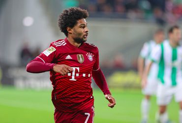 Teamgenoten willen dat Gnabry snel bijtekent bij Bayern: 'We hebben druk uitgeoefend'
