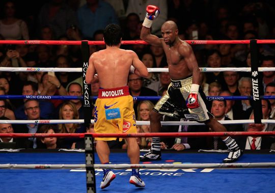 Mayweather: Pacquiao is een 'loser' en 'lafaard'