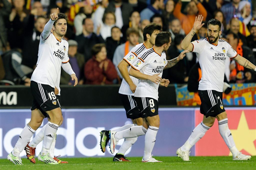 Real Madrid hervat competitie met nederlaag in Valencia