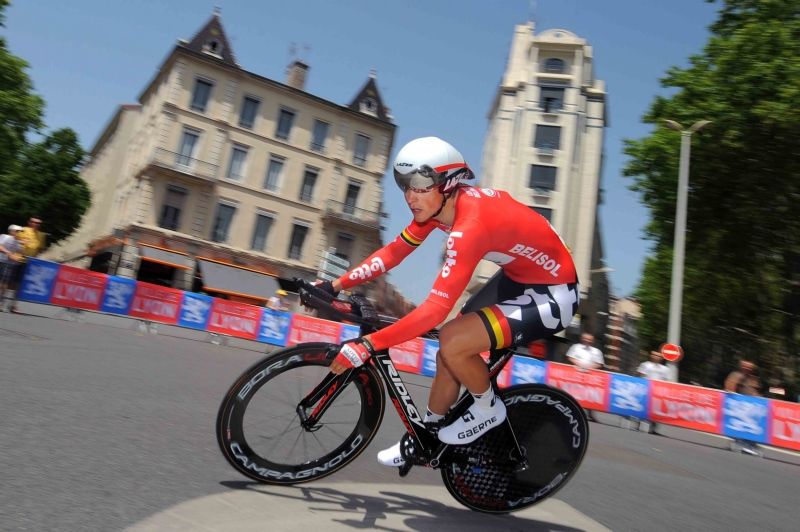 Gallopin verrast Nibali en pakt geel in Tour de France