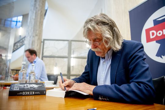 🎥 | Johan Derksen ziet Oranje ook naar halve finale opstomen: 'Heb het altijd al gezegd'