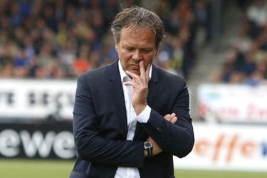 Cambuur-trainer De Jong krijgt haatmails: 'Raakt me enorm'