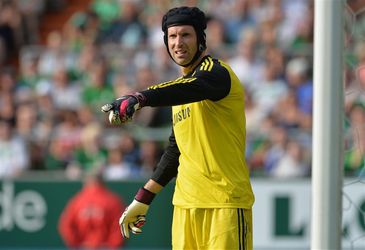 Cech: 'Geen tijd om bij Chelsea op de bank te zitten'