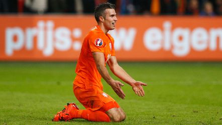 Blind roept Van Persie niet op voor oefenduels