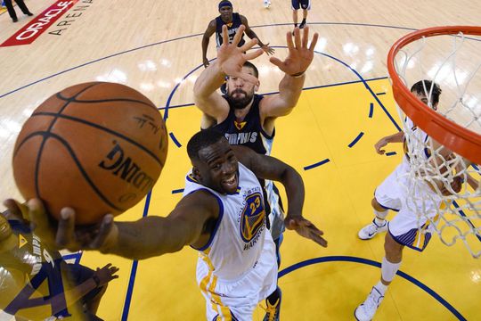 Golden State start met zege op Memphis