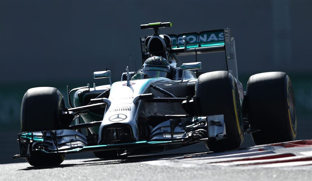 Rosberg start voor Hamilton in Abu Dhabi