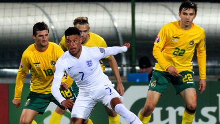 UEFA onderzoekt vechtpartijen tussen Engeland en Litouwen