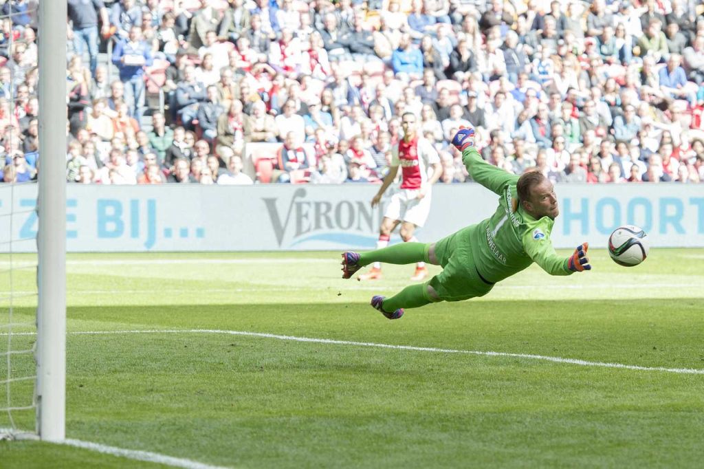 Maaskant hakt knoop door: 'Ten Rouwelaar speelt rest van het seizoen'