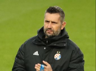 Coach die Dinamo Zagreb aan 2 landstitels en 1 beker hielp nu met 18 punten voorsprong ontslagen